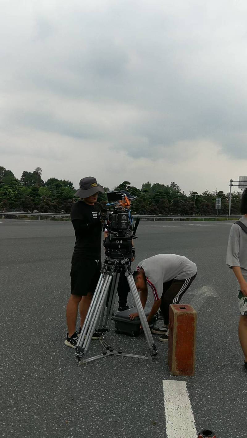 聚焦积石山产品视频拍摄，以专业视角雕琢产品高光影像