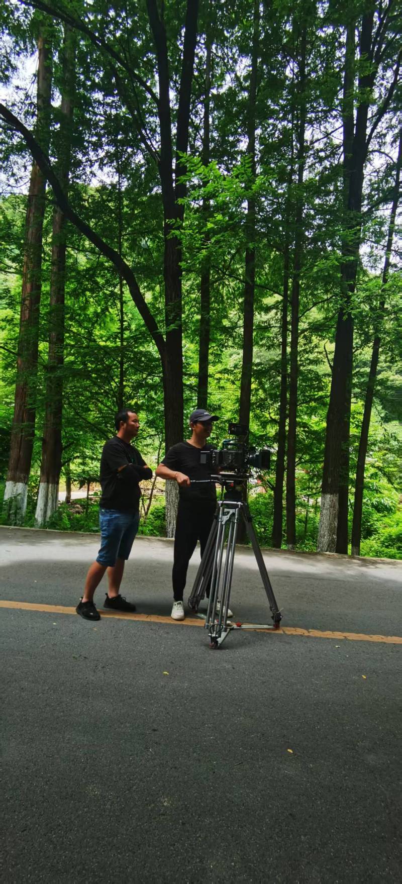 解锁积石山电商产品视频拍摄制作新路径，助力产品销量狂飙